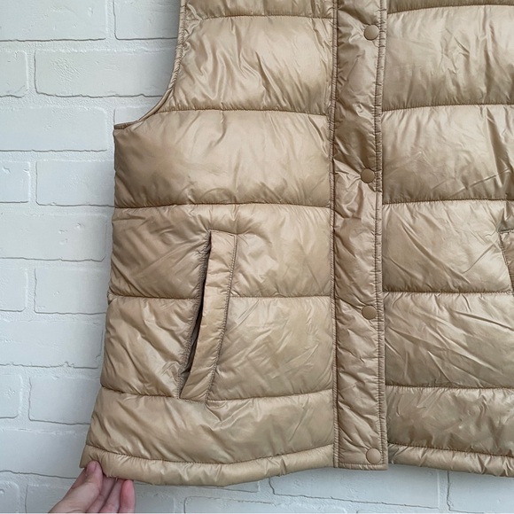 Aerie Tan Puffer Vest - Picture 3 of 6